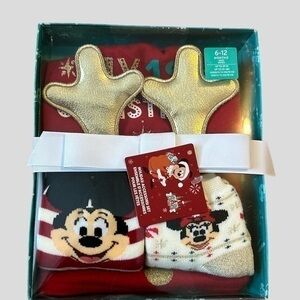 Disney holiday accessory set for babies new